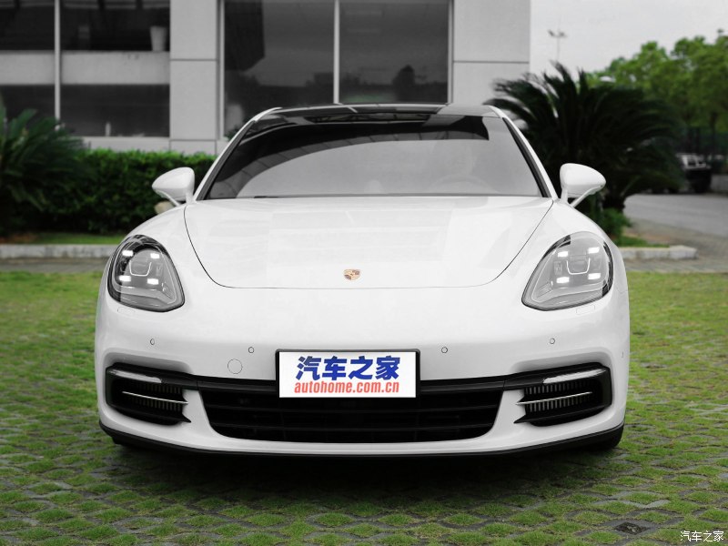 保時(shí)捷帕拉梅拉